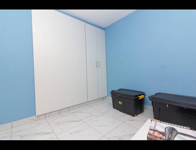 2 BEDROOM APARTMENT FOR SALE IN MALVERN